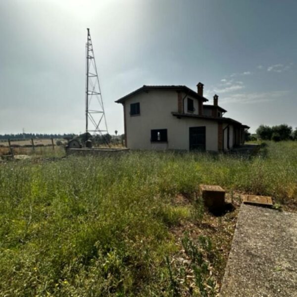 Vendesi proprietà Ardea