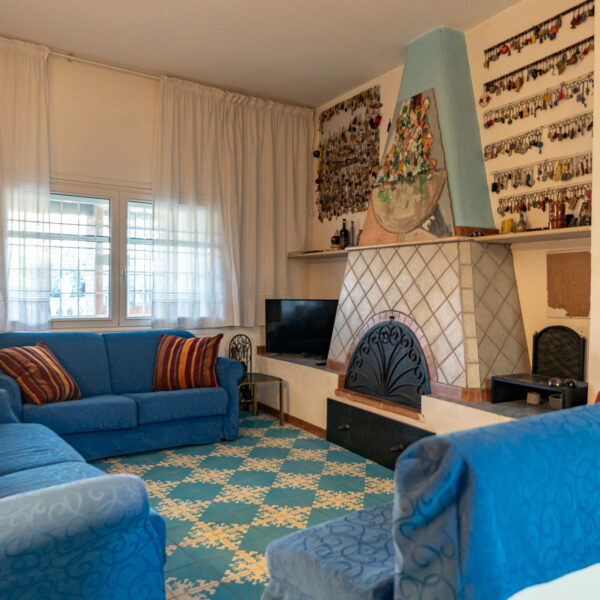 Villa con Piscina Ardea