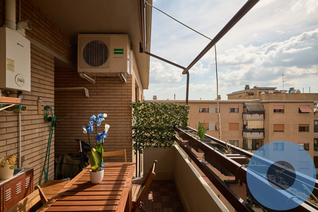 Vendita Attico Don Bosco balcone